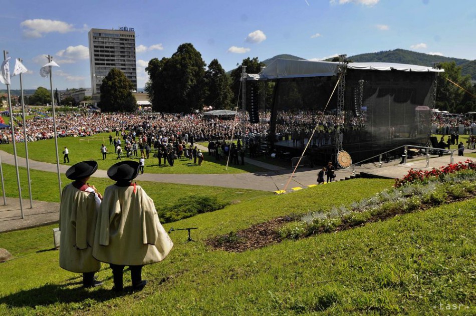 Centrálne oslavy 70. výročia Slovenského národného povstania v Banskej Bystrici v piatok 29. augusta 2014. Na snímke pohľad na areál osláv. 