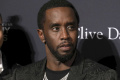 Rappera Sean Diddy Combsa premiestnili do menšej väznice