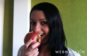 Hviezdny úsmev s jablkom: Tieto potraviny vám pomôžu vybieliť zuby