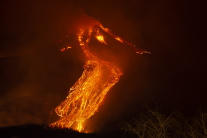 Sicílska sopka Etna opäť vybuchla
