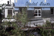 Hurikán Sandy sa prehnal Karibikom