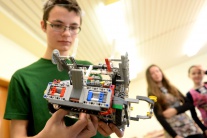 Robotická súťaž First Lego