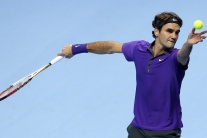 Federer je prvým semifinalistom dvojhry 
