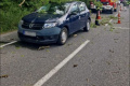 Na auto v Bratislave spadol strom, upozorňujú na dopravné obmedzenia