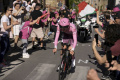 Giro: Pogačar triumfoval v 8. etape a upevnil si ružový dres