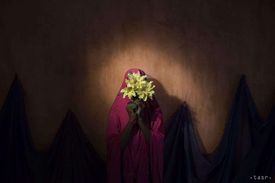 Snímka "Boko Haram k nim pripevnil samovražedné bomby, týmto dievčatám sa podarilo nejako prežiť" od fotografa Adama Fergusona pre New York Times, ktorý získal prvé miesto v kategórii Ľudia (séria) v prestížnej súťaži World Press Photo, 12. apríla 2018. 