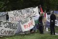Na Viedenskej univerzite si demonštrujúci vytvorili protestný tábor
