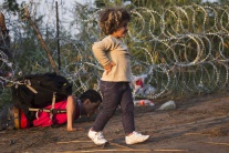 Utečenci na maďarsko-srbských hraniciach 