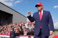 Trump zvažuje presun novinárov z Bieleho domu na iné miesto