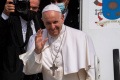 Pápež vyzval politikov, aby tvorili politiku na podporu pôrodnosti