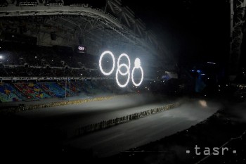 Olympijský denník: Jeden neotvorený kruh takmer zatienil veľkolepú šou