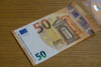 Slovensko ekonomika financie banky bankovka nová u