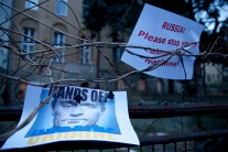 Protest pred ruským veľvyslanectvom v Bratislave
