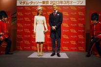 Voskové figuríny Kate a Williama vystavujú v Japon