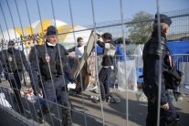 Sociálne veci utečenci polícia stanový tábor vypra