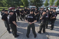 Odchod policajtov na maďarsko-srbskú hranicu
