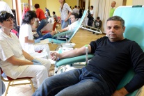 Rómovia darovali krv