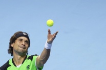 Federer je prvým semifinalistom dvojhry 